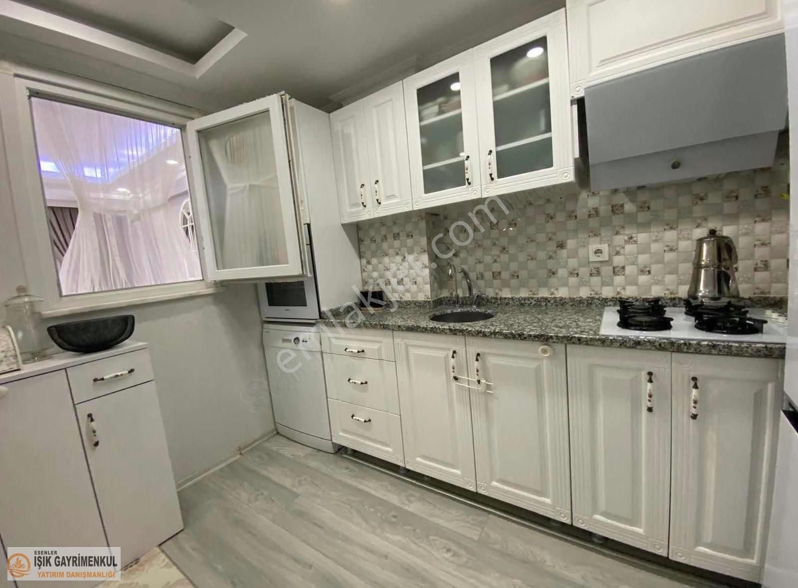 Işık Emlak Güvencesiyle Satılık Krediye Uygun 2+1 Daire - Görsel 3