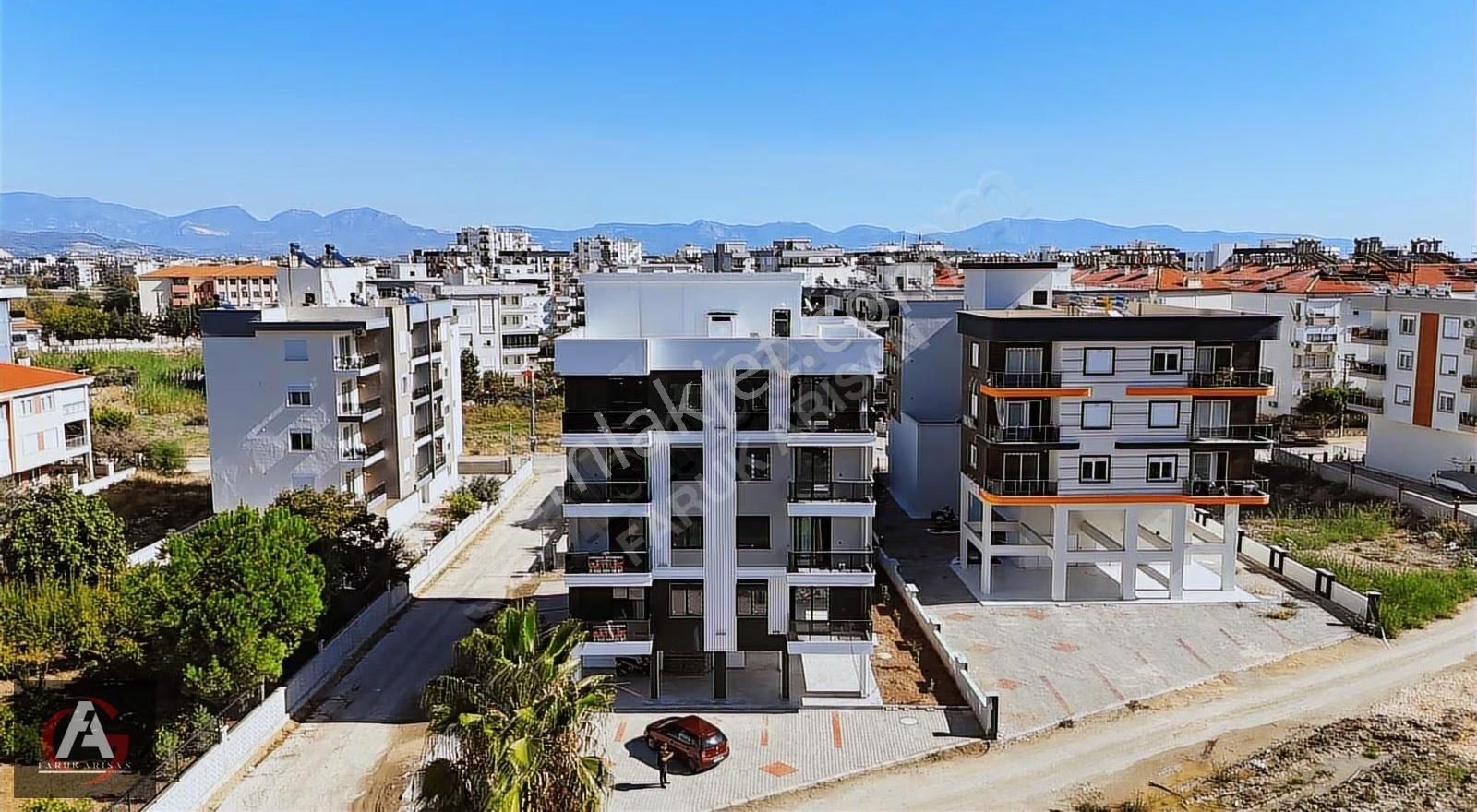 Faruk Arısan'dan Akarsu Manzaralı Oturuma Hazır Geniş 1+1 Daire