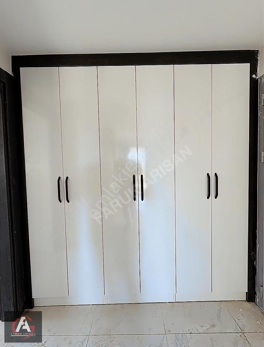 Faruk Arısan'dan Denize 0 Deniz Manzaralı Oturuma Hazır Lüx 2+1 - Görsel 3