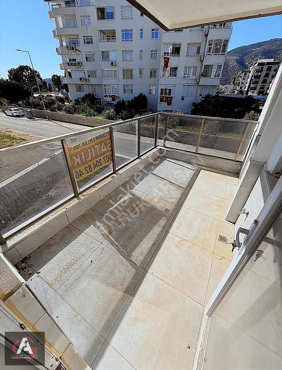 Faruk Arısan'dan Denize 0 Deniz Manzaralı Oturuma Hazır Lüx 2+1 - Görsel 27