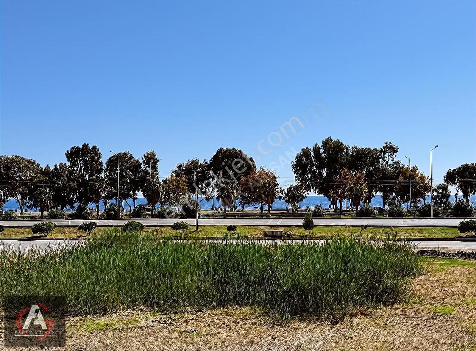 Faruk Arısan'dan Denize 0 Deniz Manzaralı Oturuma Hazır Lüx 2+1