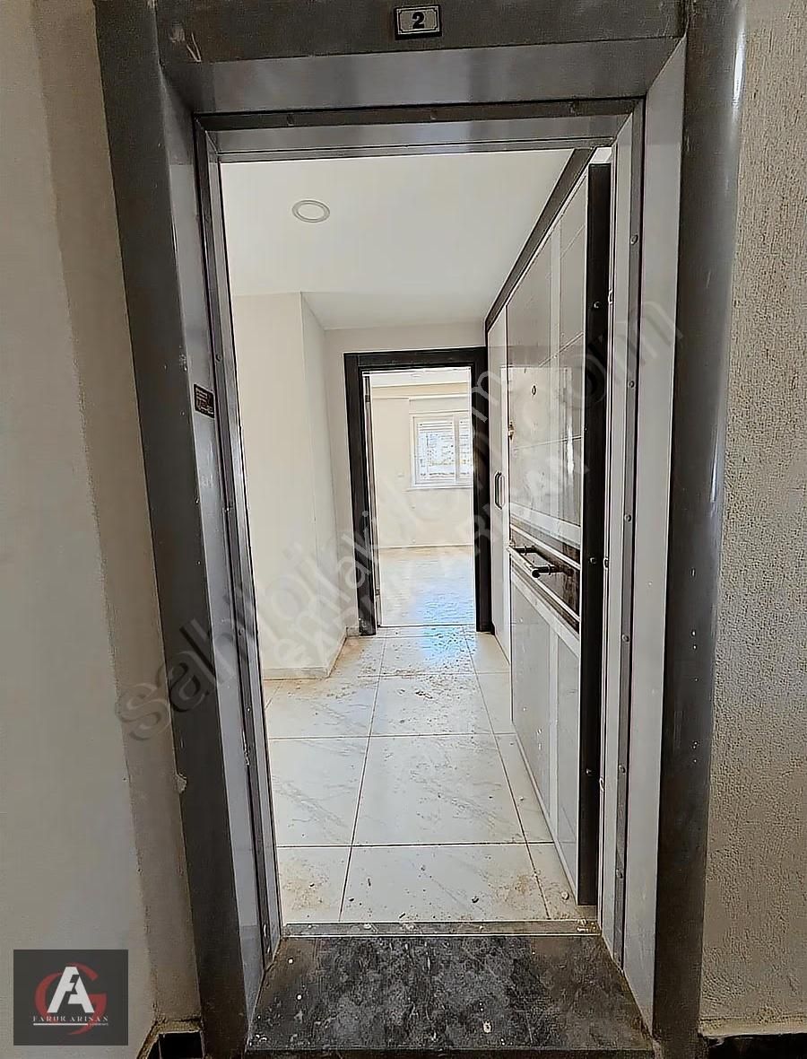 Faruk Arısan'dan Denize 0 Deniz Manzaralı Oturuma Hazır Lüx 2+1 - Görsel 15