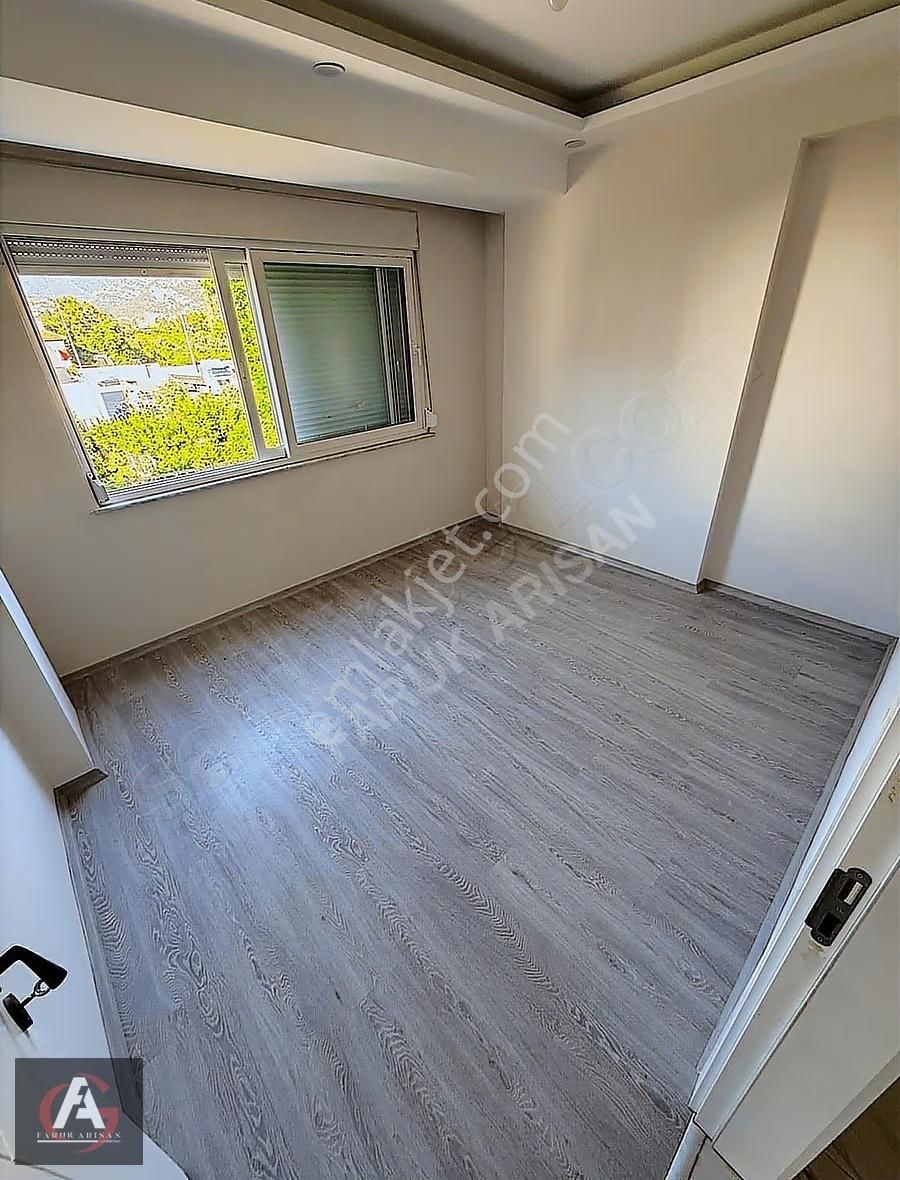 Faruk Arısan'dan Turunçovada Süper Konum Oturuma Hazır Geniş 3+1 - Görsel 10