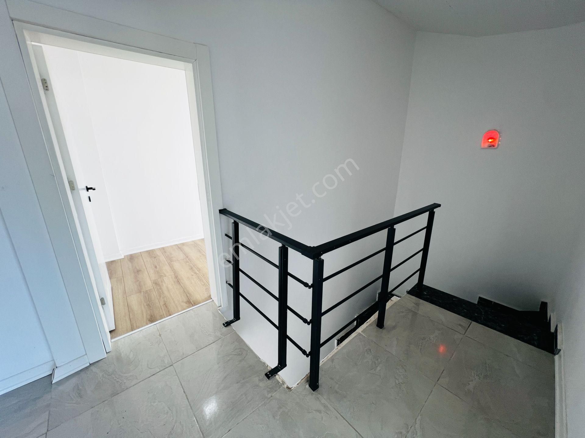 Site İçinde Havuzlu Kapalı Otoparklı Dubleks Daire - Görsel 13