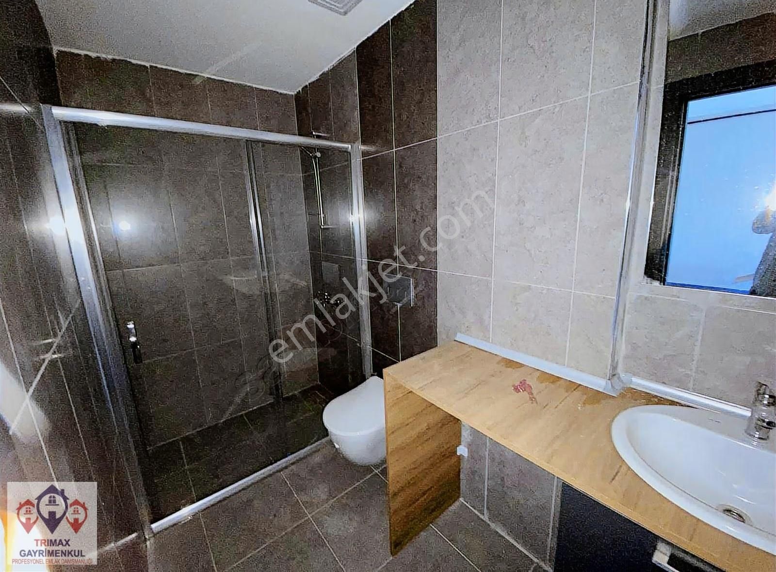 Deniz Manzara Sıfır 1+1 Metrobüse 1 Dakika Yürüme Mesafesi - Görsel 2