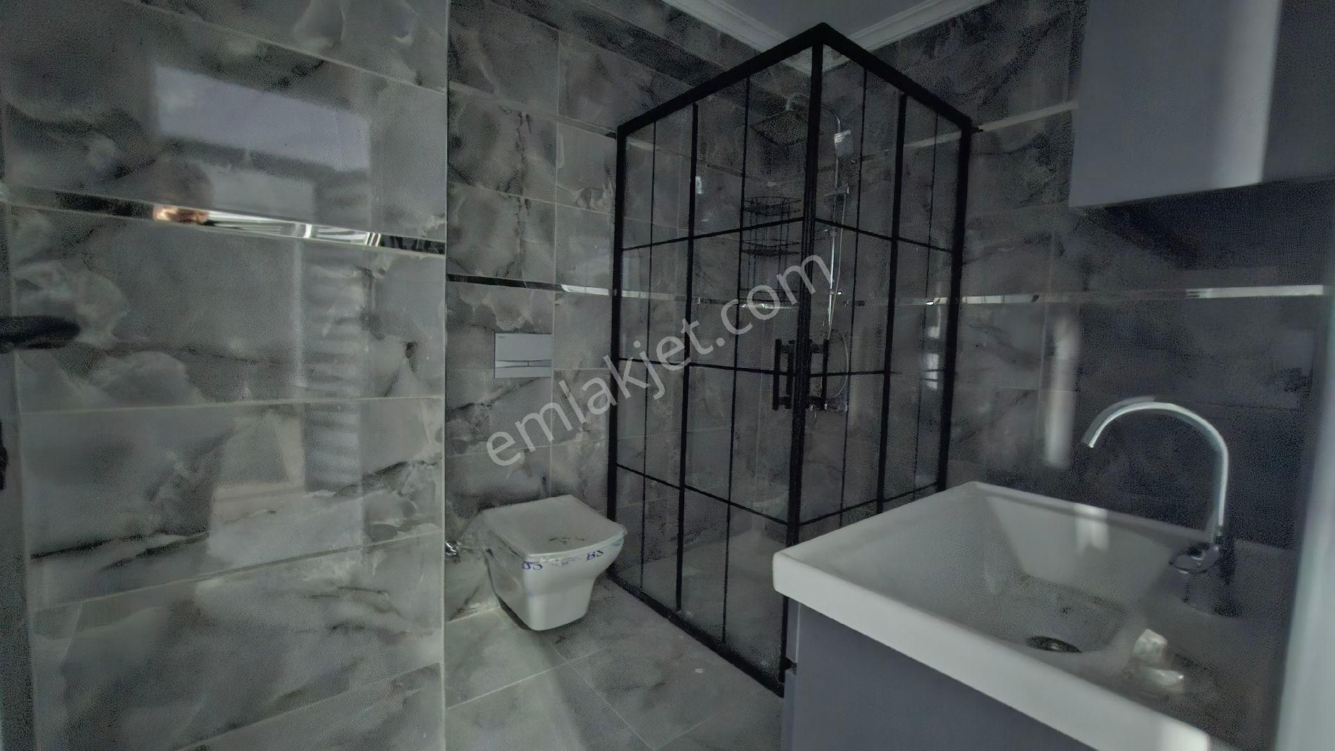 Roma' Dan Cumhuriyet Mahallesinde Satılık Daire - Görsel 11