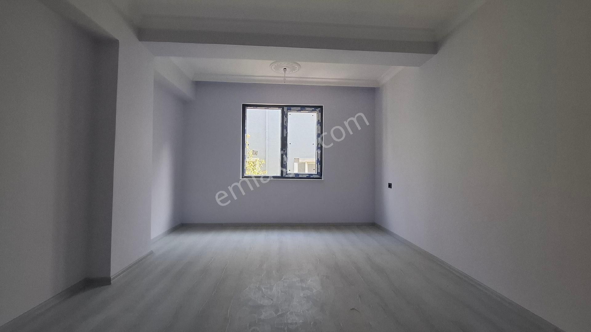 Roma' Dan Cumhuriyet Mahallesinde Satılık Daire - Görsel 9