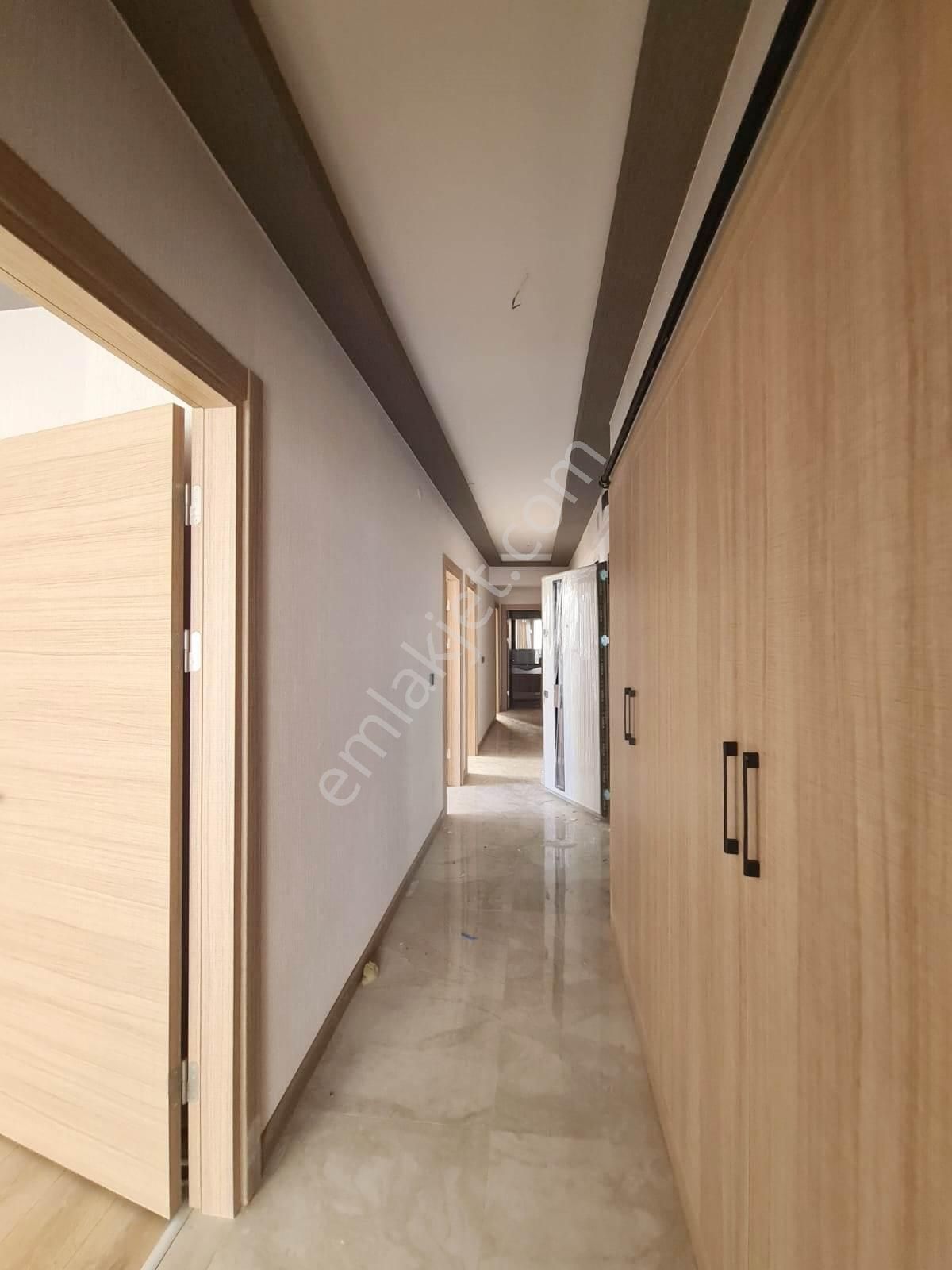 Geniş Mutfak Sevenlere Hanımlar Lokali Yakını Sıfır 3+1 Daire - Görsel 14