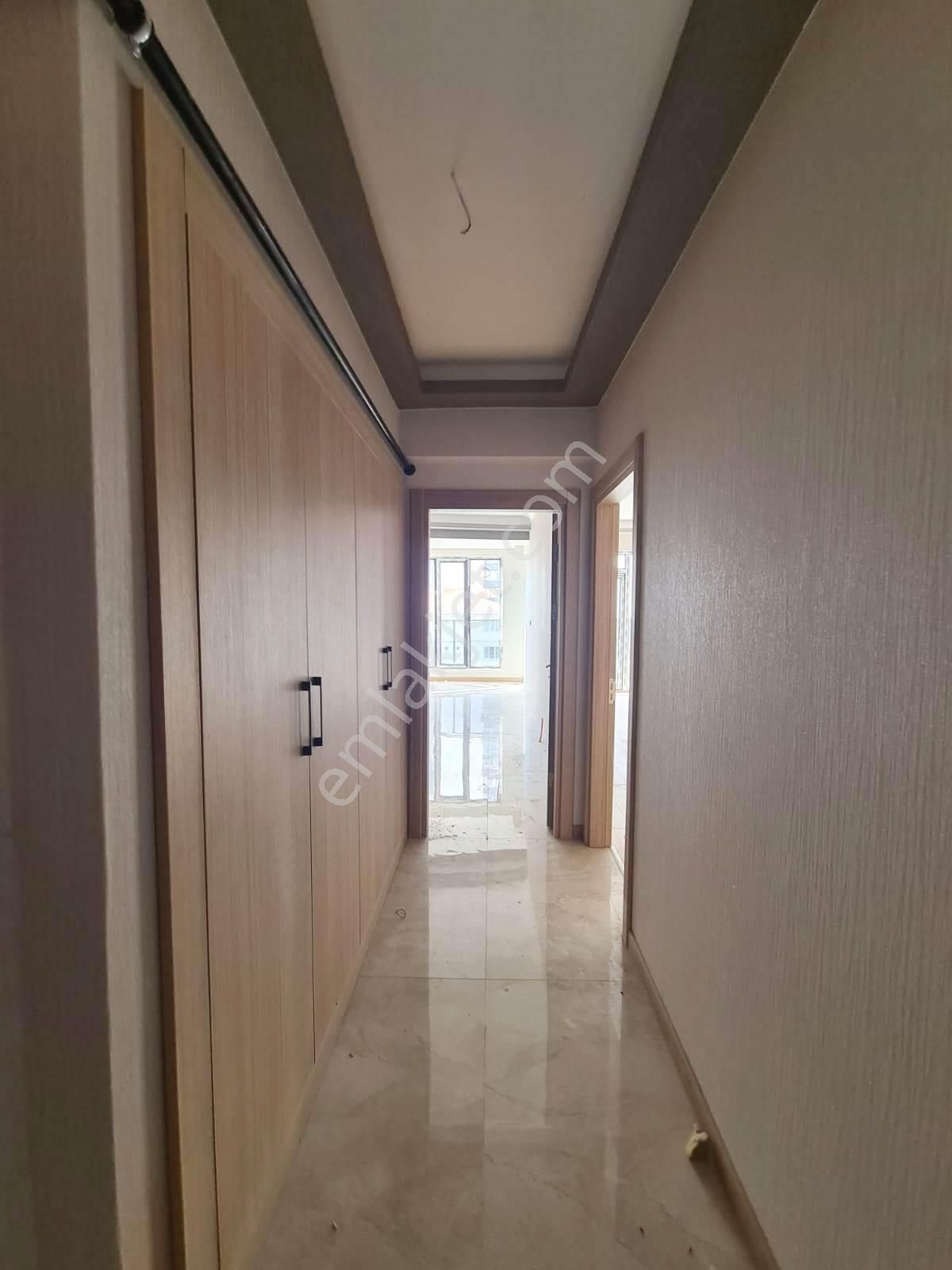 Geniş Mutfak Sevenlere Hanımlar Lokali Yakını Sıfır 3+1 Daire - Görsel 13