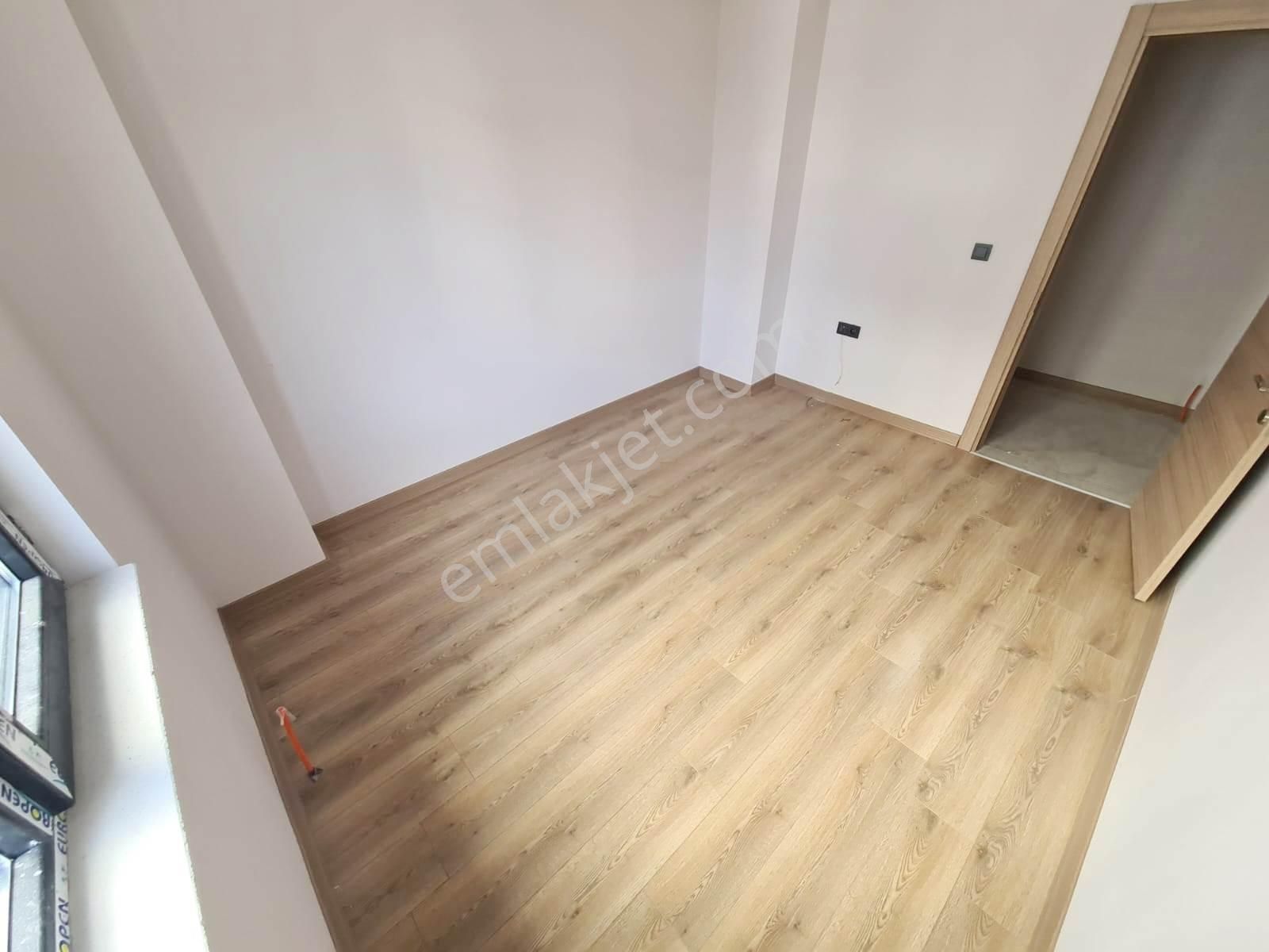 Geniş Mutfak Sevenlere Hanımlar Lokali Yakını Sıfır 3+1 Daire - Görsel 21