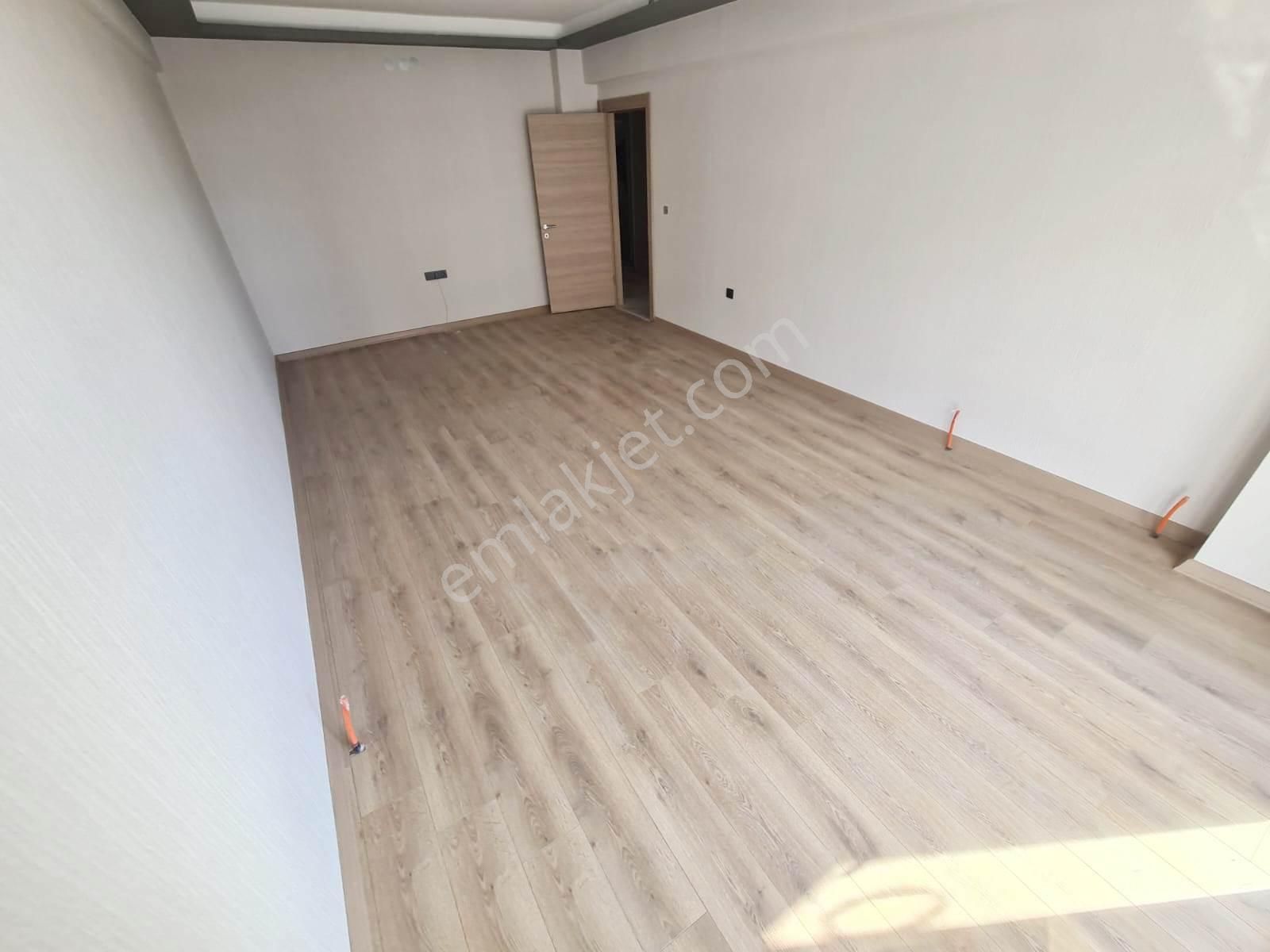 Geniş Mutfak Sevenlere Hanımlar Lokali Yakını Sıfır 3+1 Daire - Görsel 9