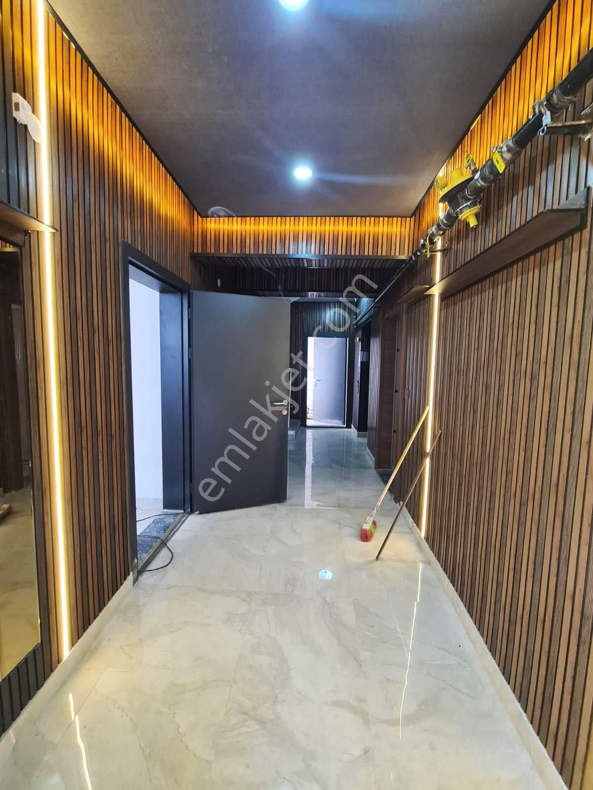 Geniş Mutfak Sevenlere Hanımlar Lokali Yakını Sıfır 3+1 Daire - Görsel 34