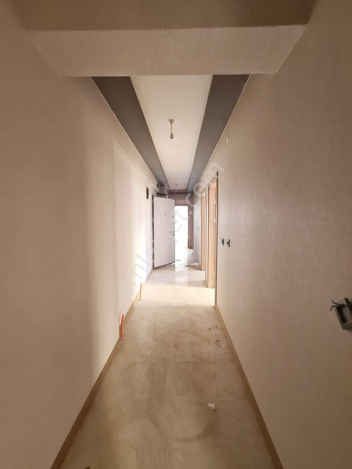 Geniş Mutfak Sevenlere Hanımlar Lokali Yakını Sıfır 3+1 Daire - Görsel 31