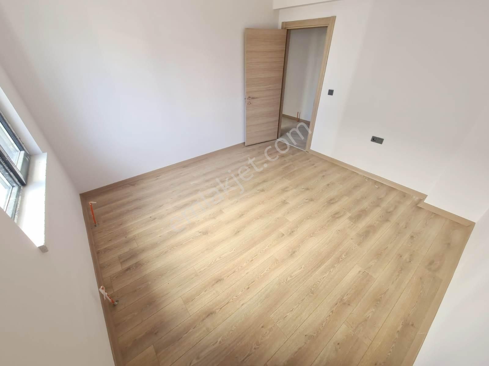 Geniş Mutfak Sevenlere Hanımlar Lokali Yakını Sıfır 3+1 Daire - Görsel 16