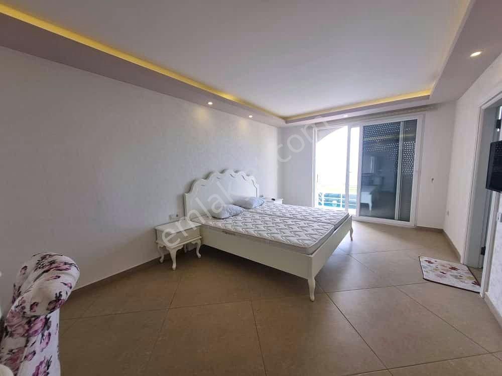 Alanya Bektaş Mahallesi'nde Satılık 5+2 Lüks Müstakil Villa - Görsel 8