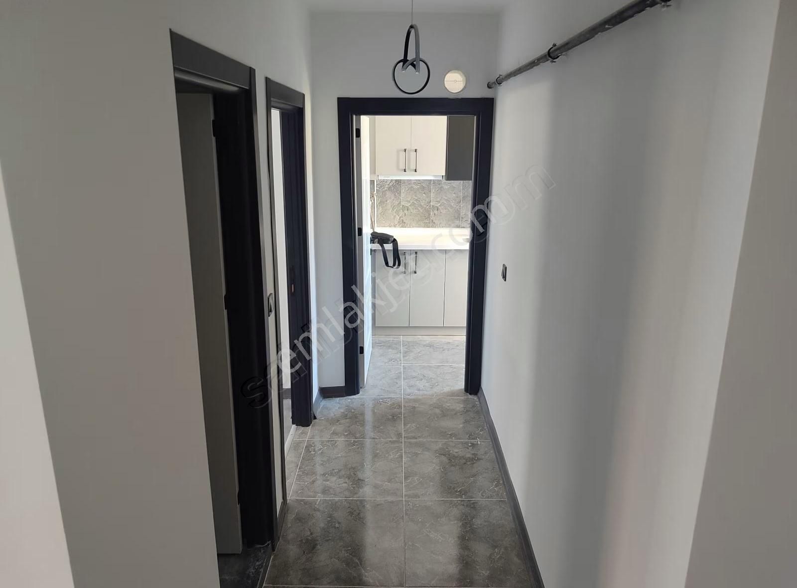 Asel'den 4.noter Yanı 1+1 Sıfır Ayrı Mutfak-arakat Daire-a Kalit - Görsel 2