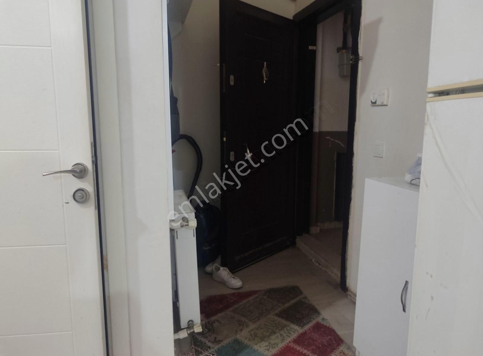 Asel'den Laleli Cafeler Cad.1+1 Eşyalı Daire - Görsel 4