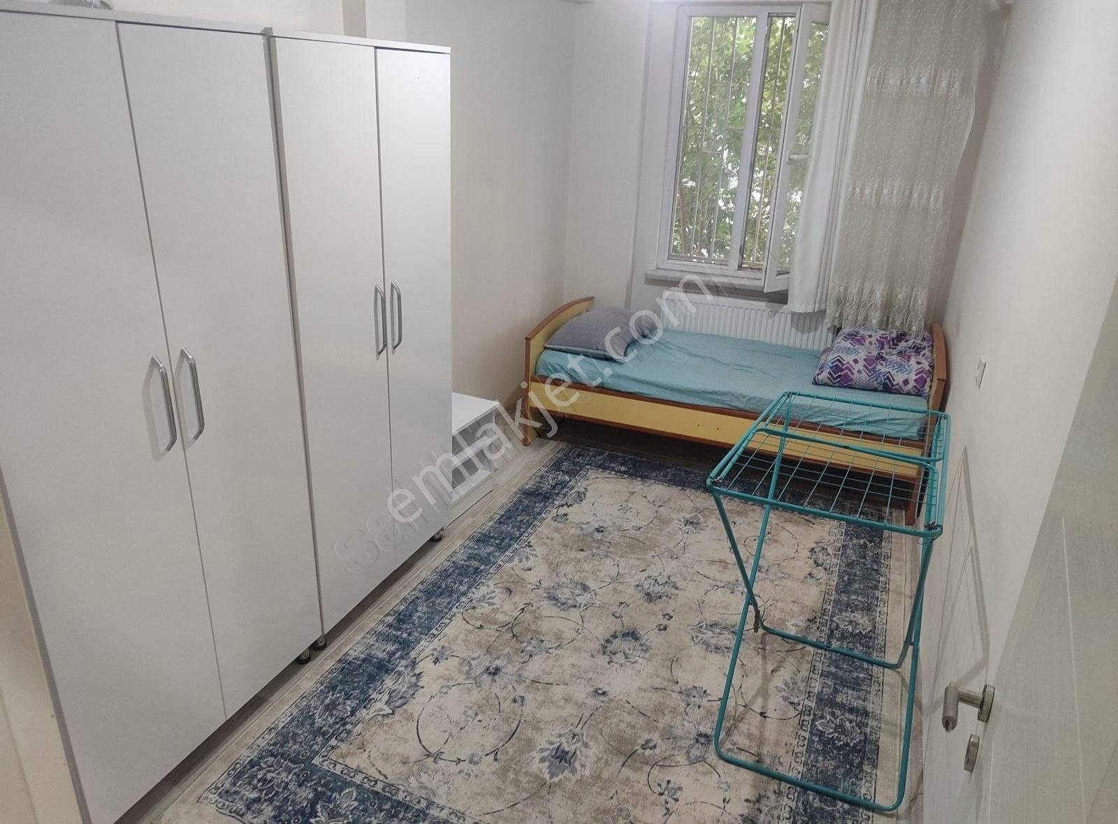 Asel'den Laleli Cafeler Cad.1+1 Eşyalı Daire - Görsel 3