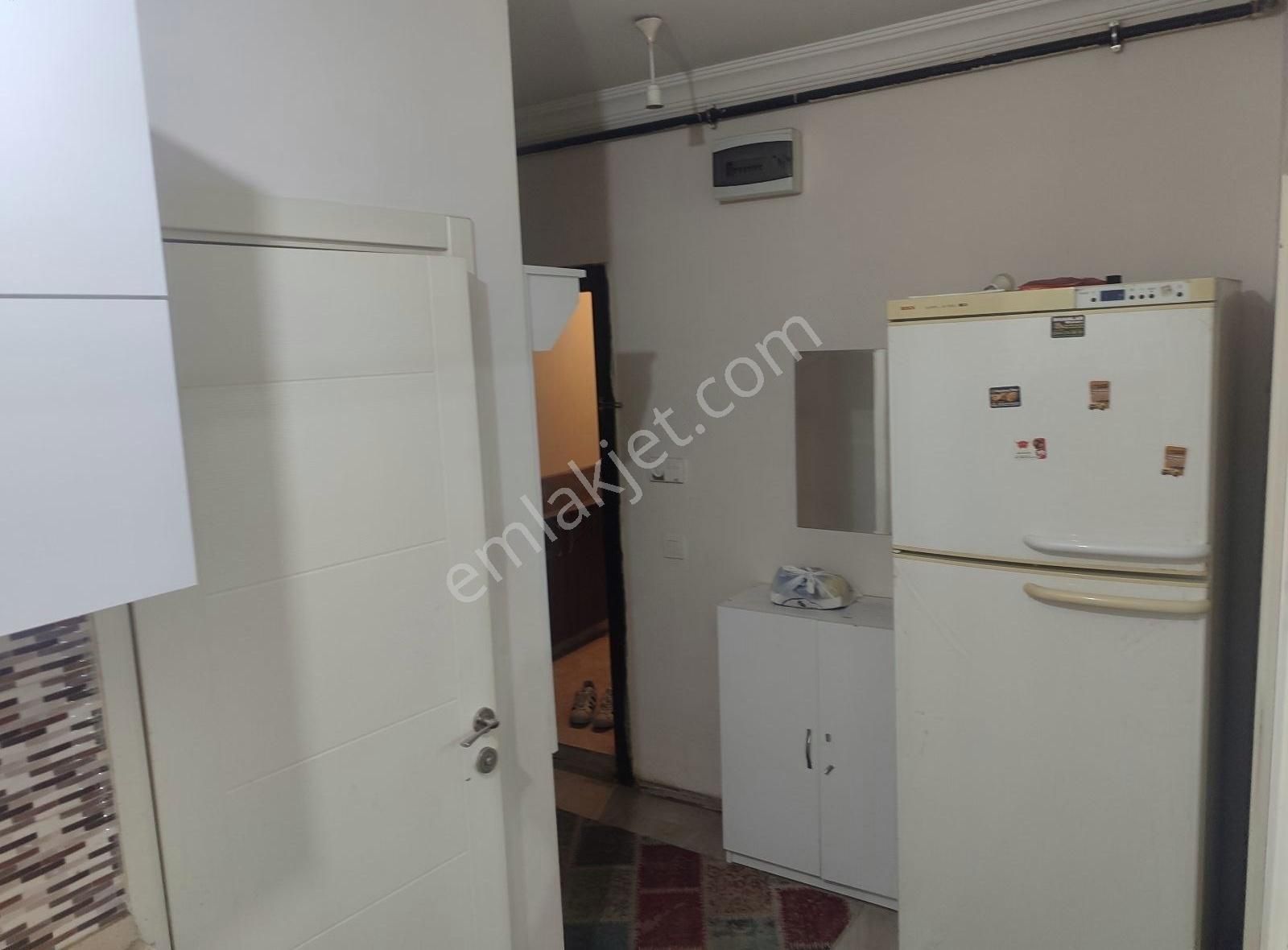Asel'den Laleli Cafeler Cad.1+1 Eşyalı Daire - Görsel 2