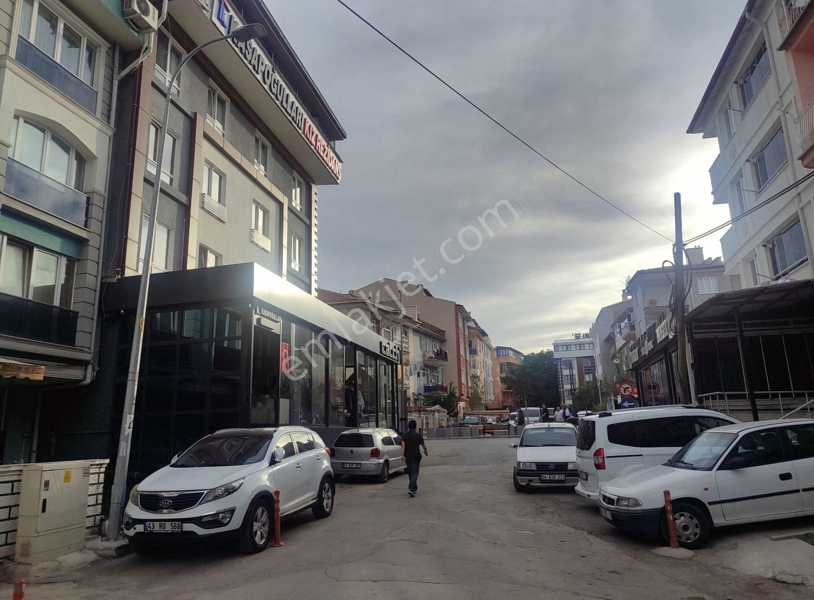 Asel'den Laleli Cafeler Cad.1+1 Eşyalı Daire - Görsel 6