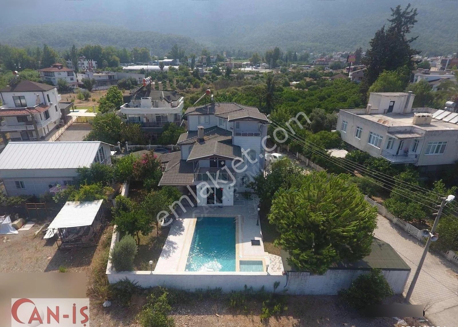 Denize Sadece 600 Metre Mesafede, Göynük'ün En Özel Villası