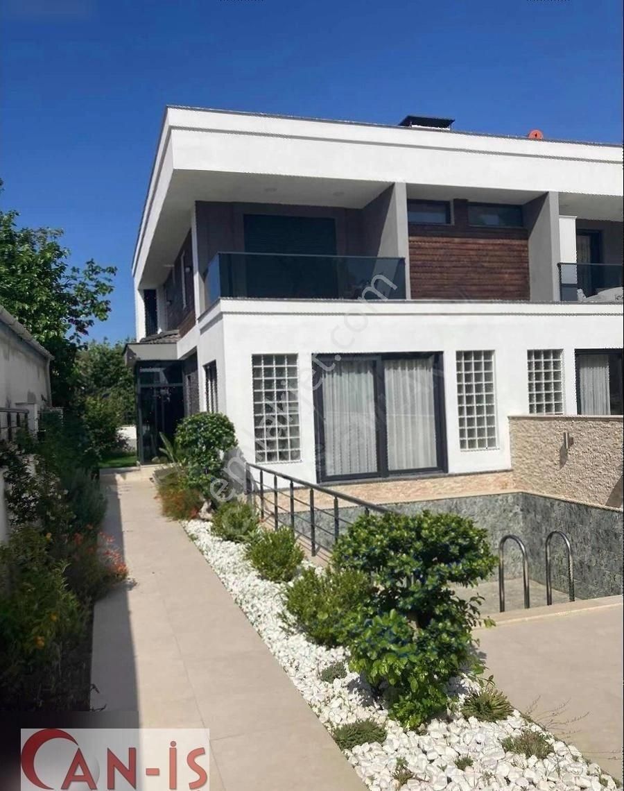 Kemer Merkezde Tek Tam Kalbinde Müstakil İkiz Villa Can-iş Emlak - Görsel 35