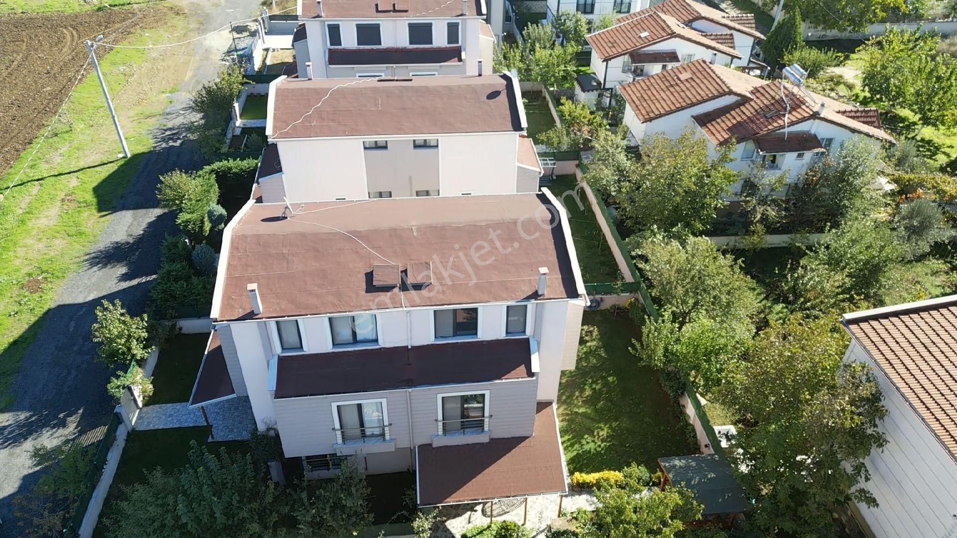 Yeniçiftlikde Denize 300 Metre Mesafede Müstakil 4+1 Lüx Villa - Görsel 4