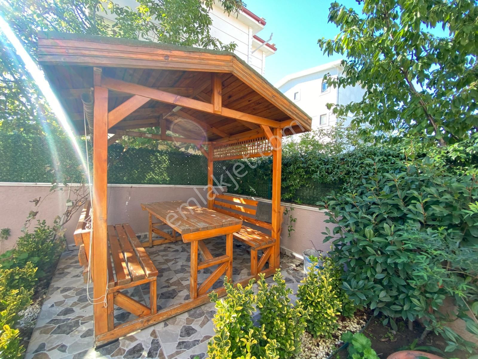 Yeniçiftlikde Denize 300 Metre Mesafede Müstakil 4+1 Lüx Villa - Görsel 23