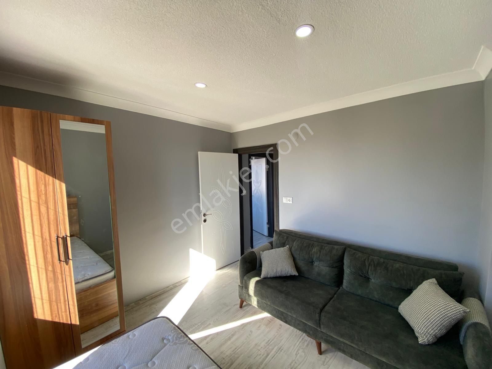 Yeniçiftlikde Denize 300 Metre Mesafede Müstakil 4+1 Lüx Villa - Görsel 17