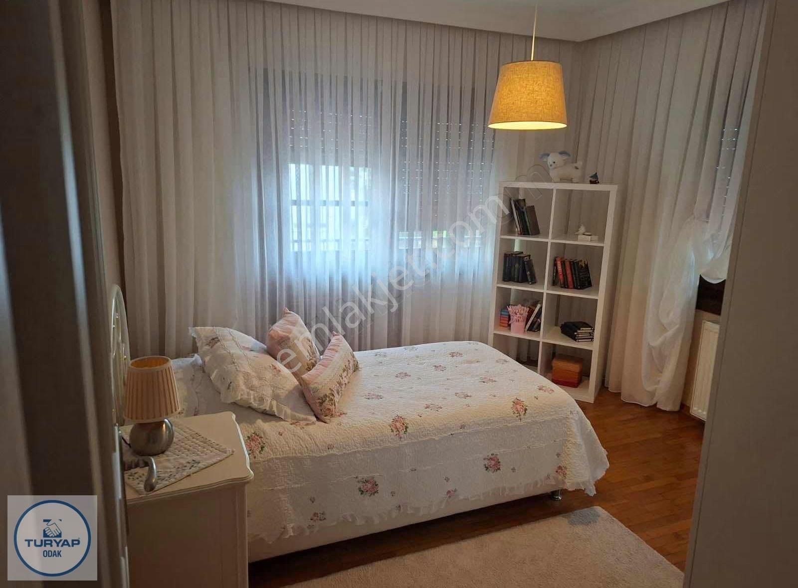 Müstakil Muhteşem Konumlu Villa - Görsel 21