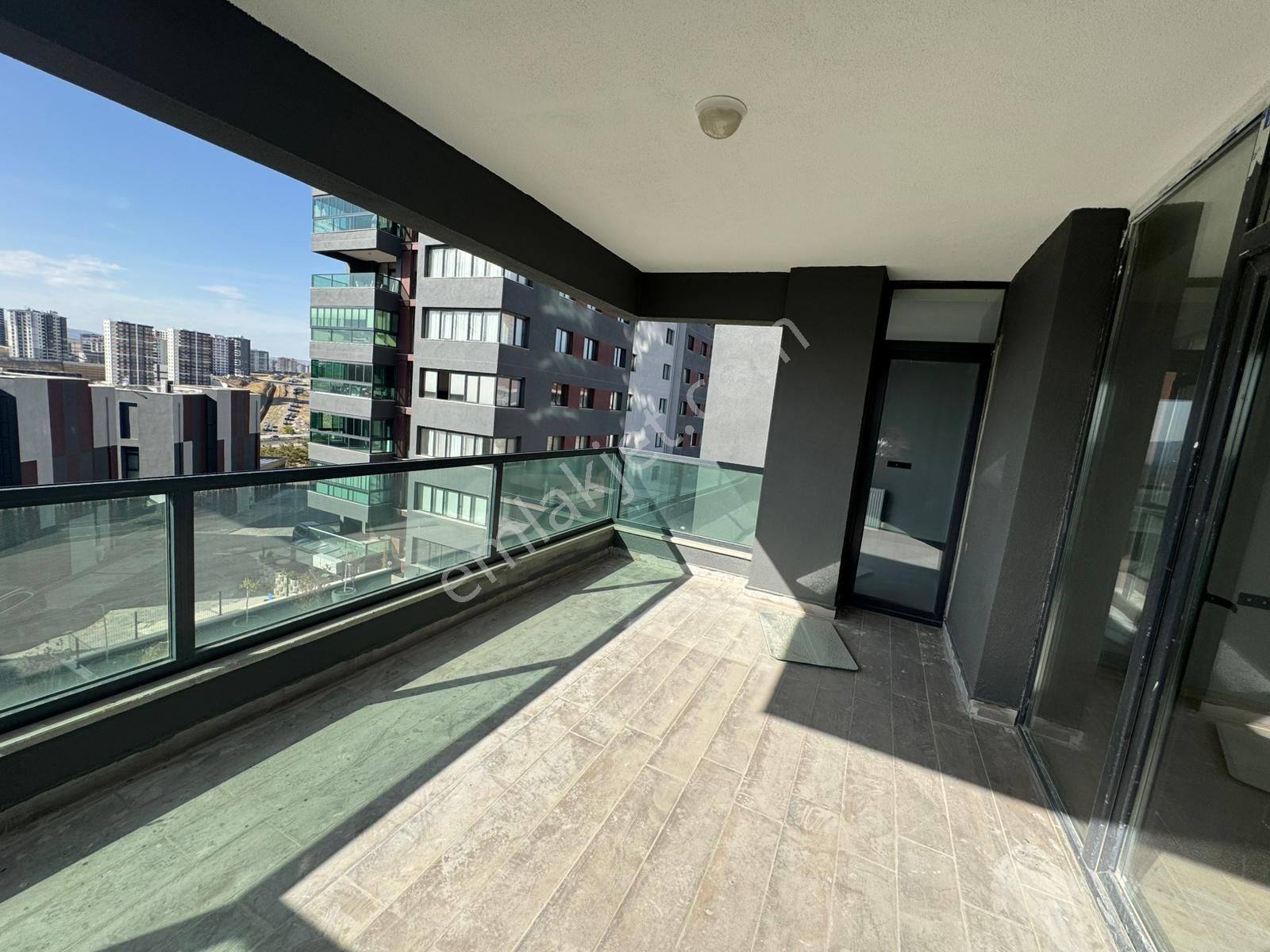 Cumhuriyet Mah. Ap Forest Gate Sitesi 5+1 Satılık Daire - Görsel 5