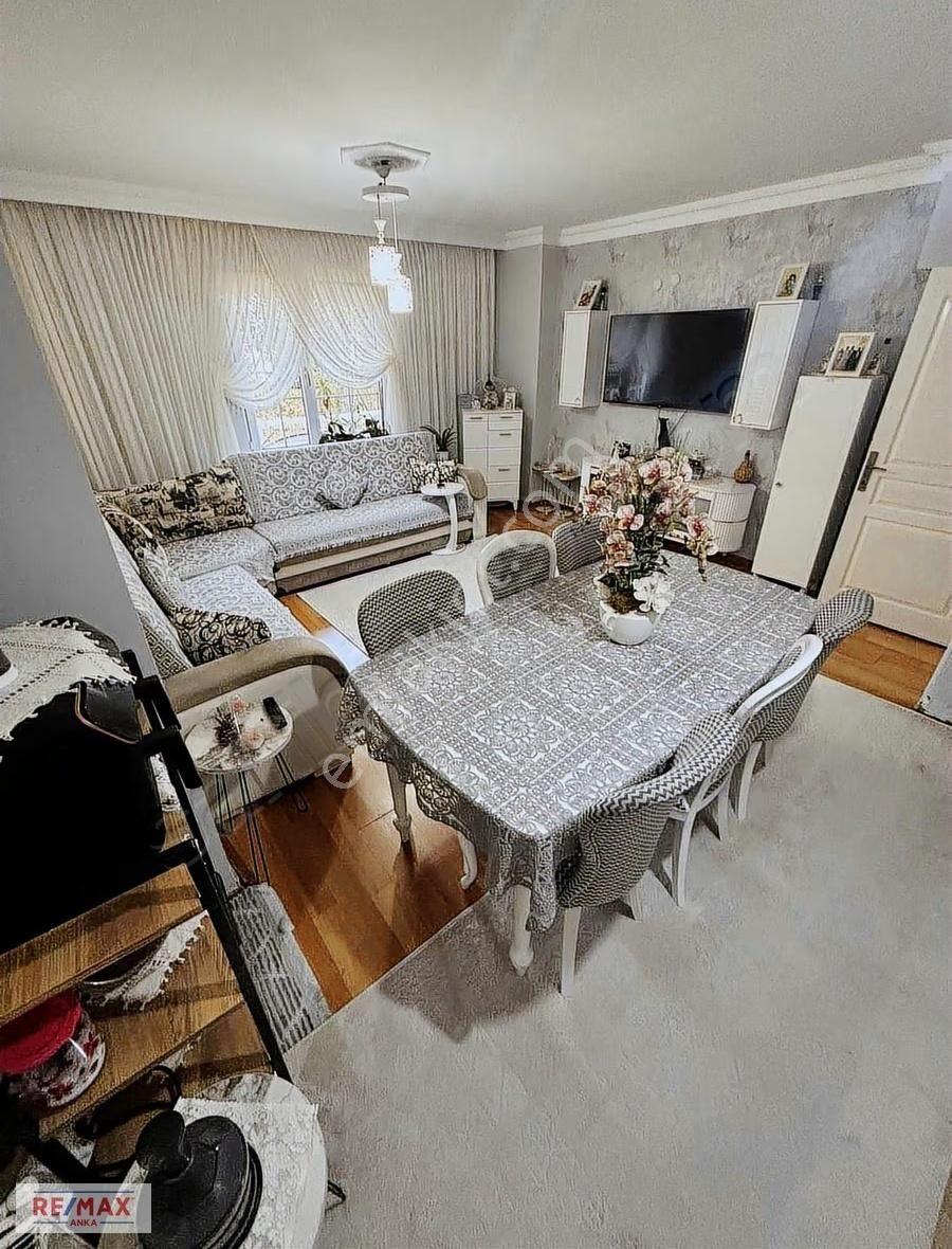 Re/max Anka'dan İnci Evlerinde 3+1 Villa Tadında Bahçeli - Görsel 4