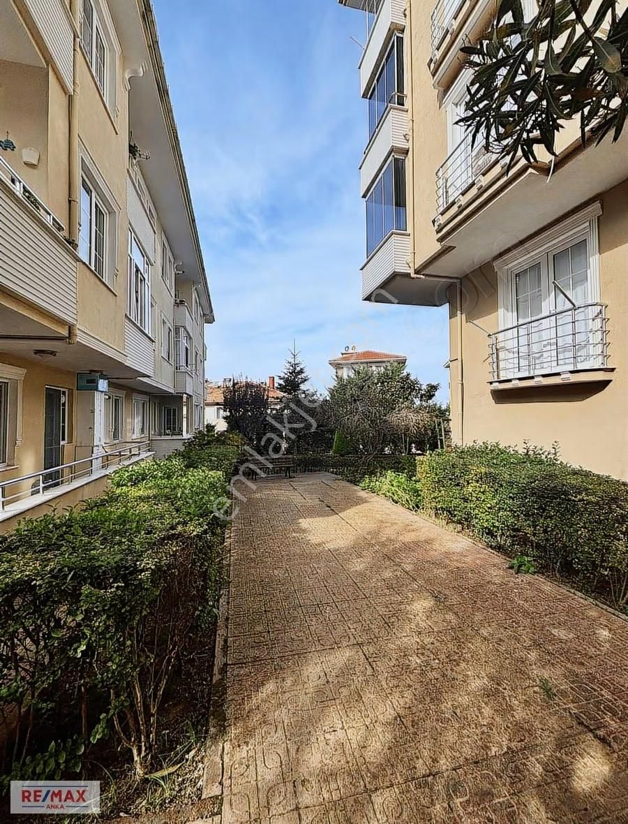 Re/max Anka'dan İnci Evlerinde 3+1 Villa Tadında Bahçeli - Görsel 16