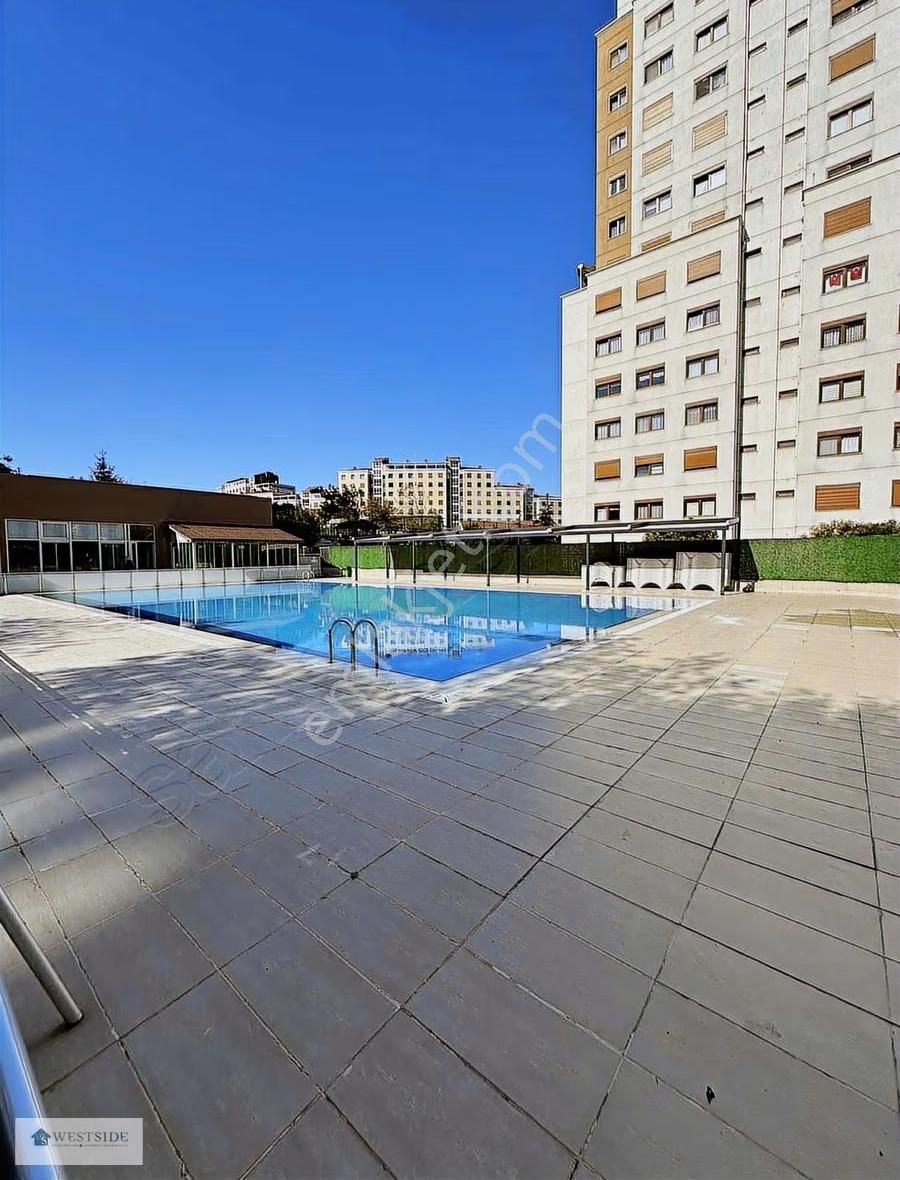 Bahçeşehir Spradon Kuleler 4+1 (ebeveyn Banyolu) Boş Satılık