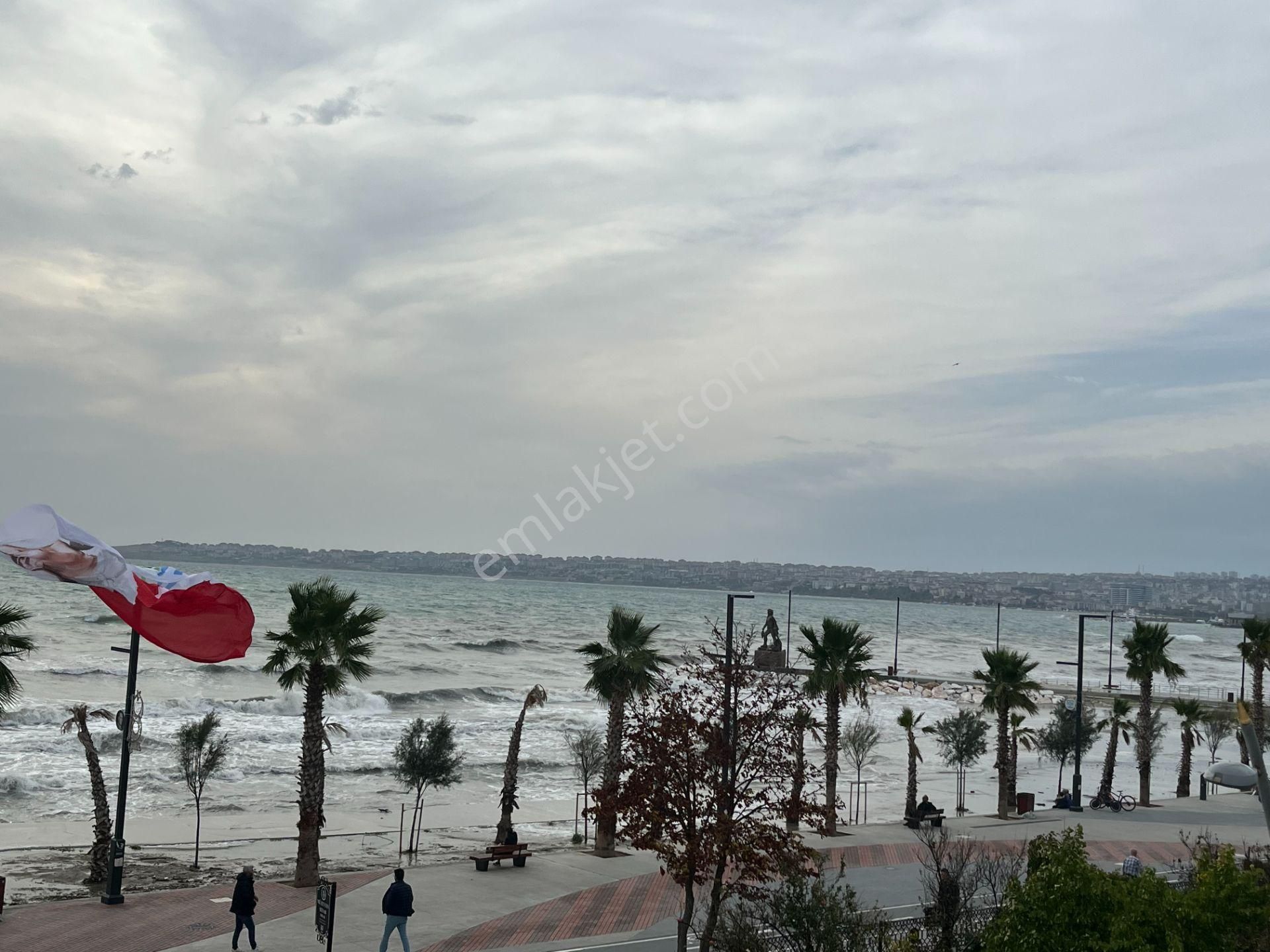 Büyükçekmece Atatürk Mah Sahilde Lüks Merkezi Denize Sıfır Manzaralı 3+1 Daire - Görsel 13