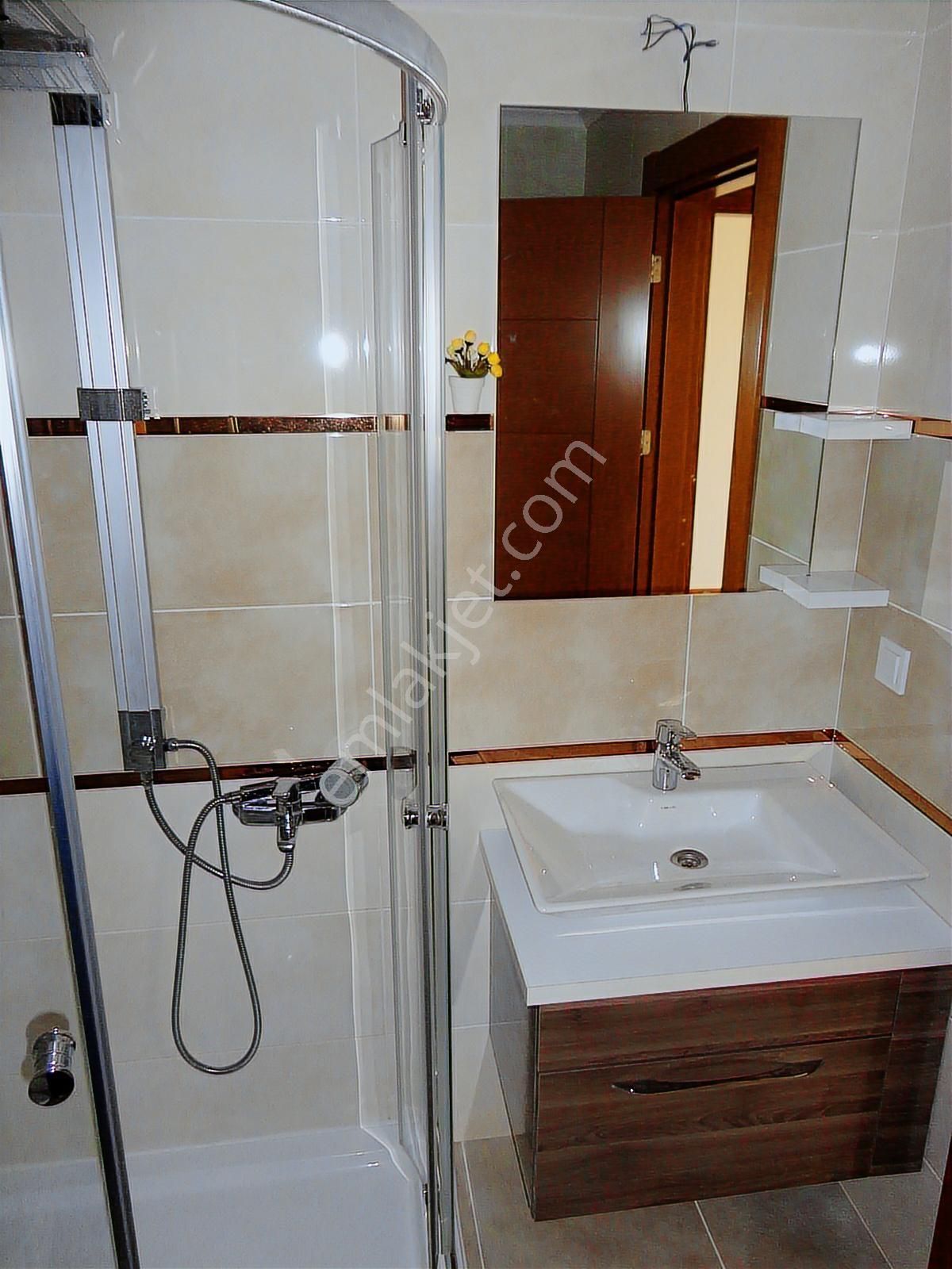 *boş* Kartal Metro Yakın Yönetmelikli Havuzlu Güvenlikli 2 Banyo - Görsel 4