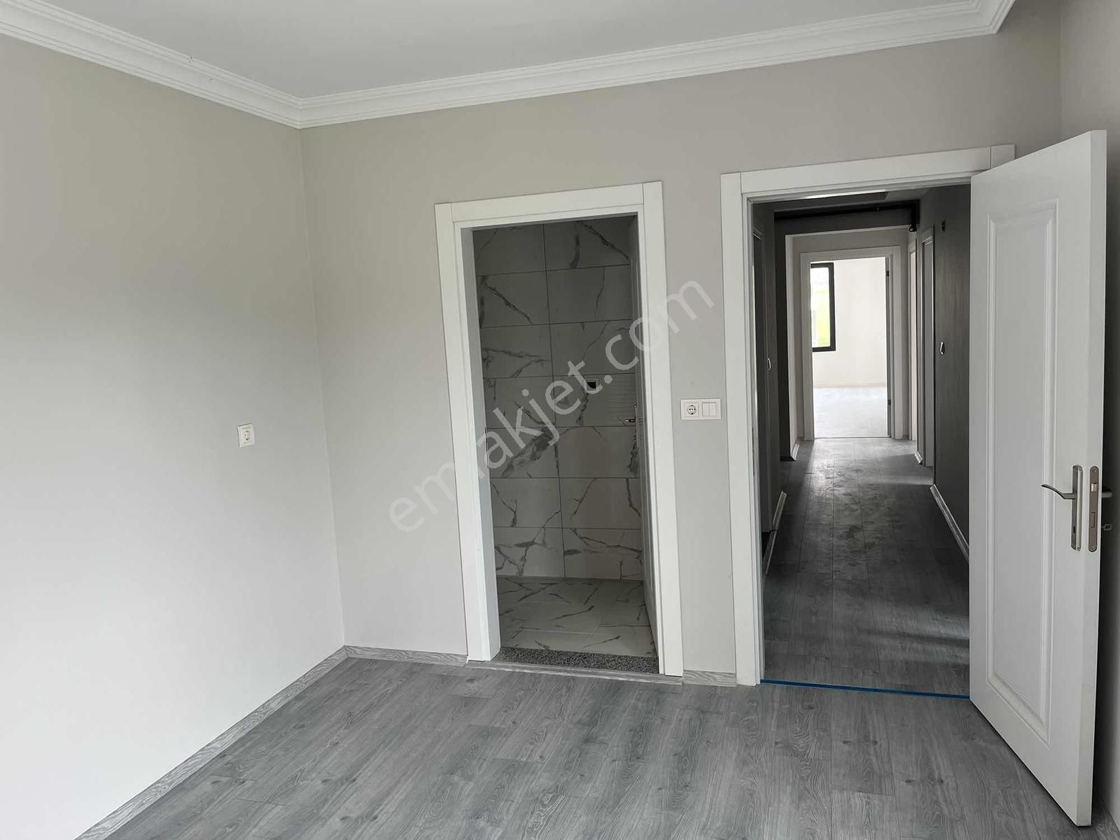 Uşak Merkez Kemalöz Mahallesinde Satılık 3+1 Daire - Görsel 2