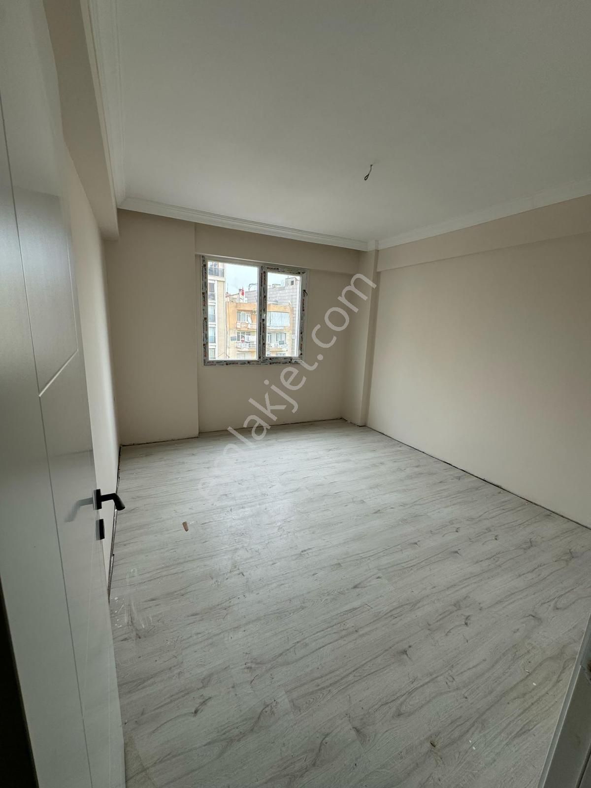 Manisa Salihli De Acil Satılık 3+1 Daire - Görsel 4
