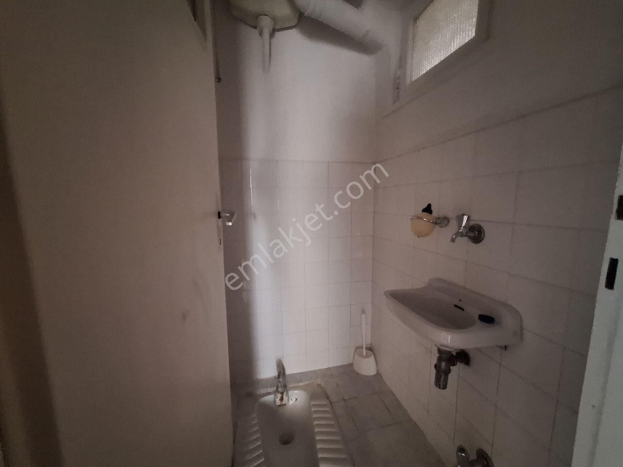 Bahçelievler'de 3+1 Ara Katta, Ön Cephe, Kapalı Balkonlu - Görsel 22