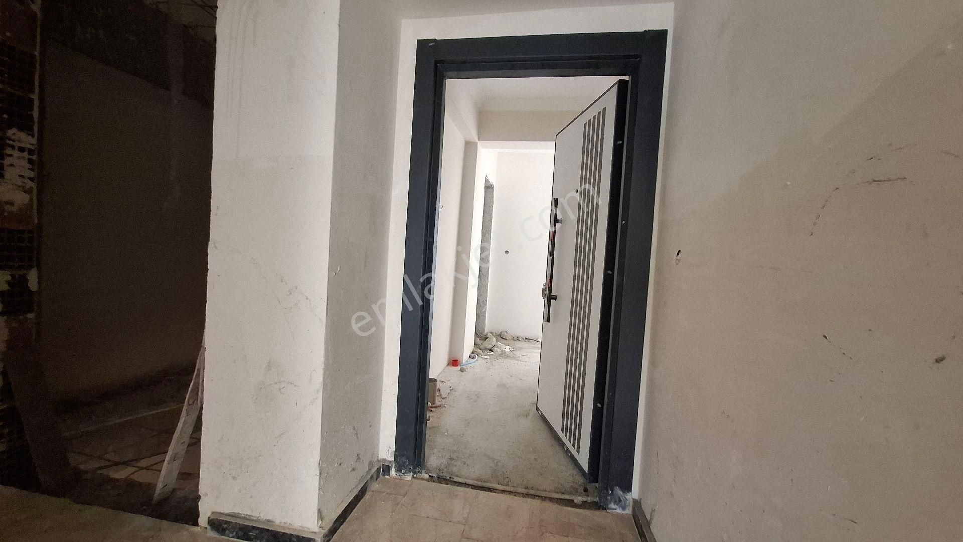 Roma' Dan Ertuğrulgazı' De Satılık Daire - Görsel 2