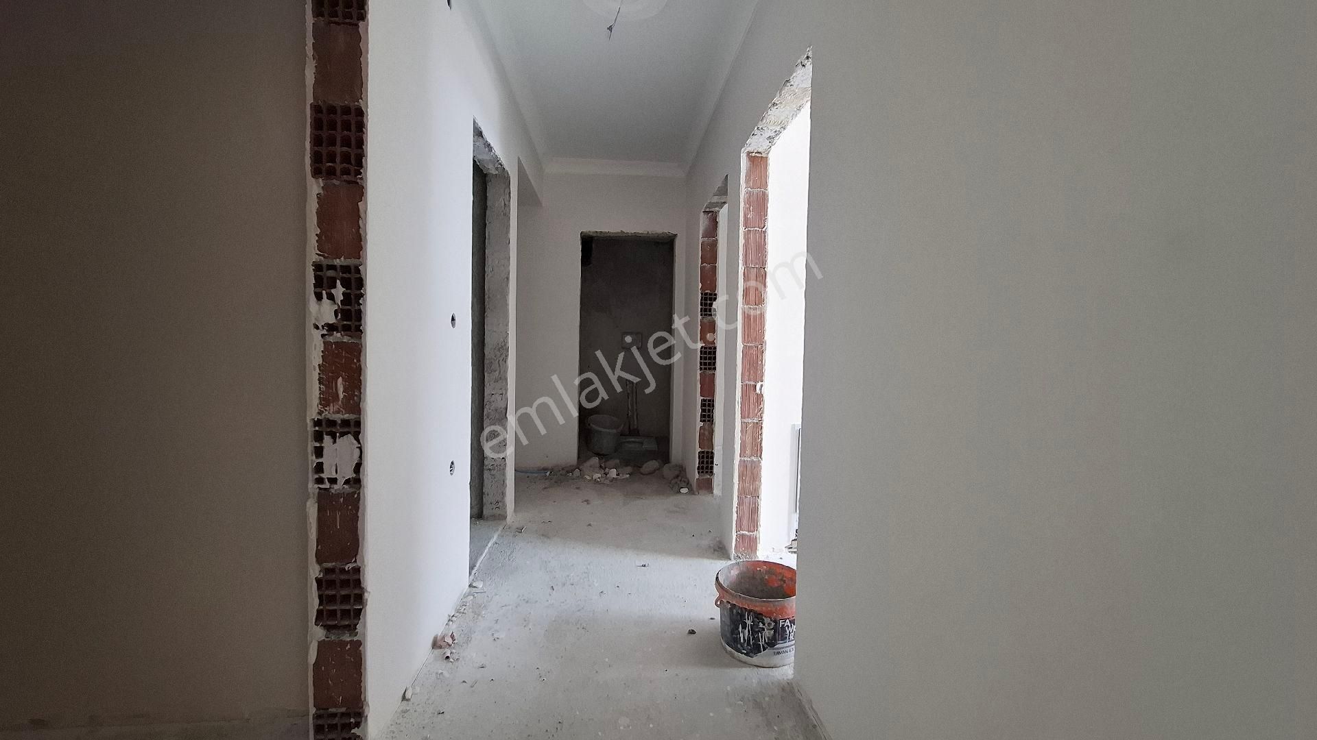 Roma' Dan Ertuğrulgazı' De Satılık Daire - Görsel 3