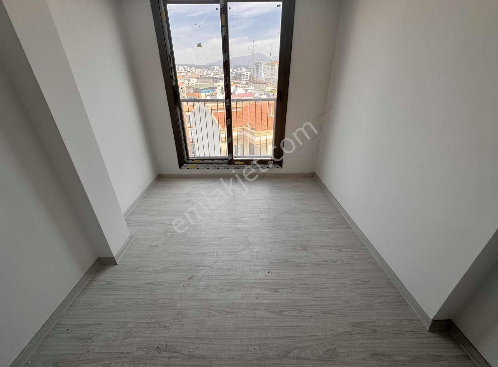 Real Center\\buca Metro Karşısı Arakat Balkonlu Sıfır 1+1 - Görsel 16