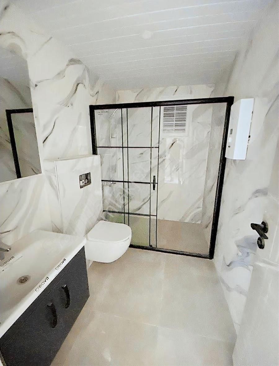 Ilıca Mahallesi'nde 3 + 1 Asansörlü Dubleks Daire Satılıktır - Görsel 2