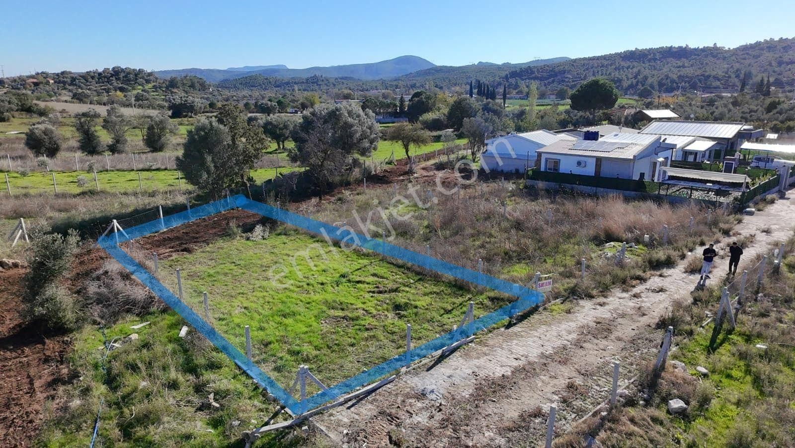 Menderes Akçaköyde Doğayla İç İçe 280 M² Tapulu Satılık Tarla - Görsel 2