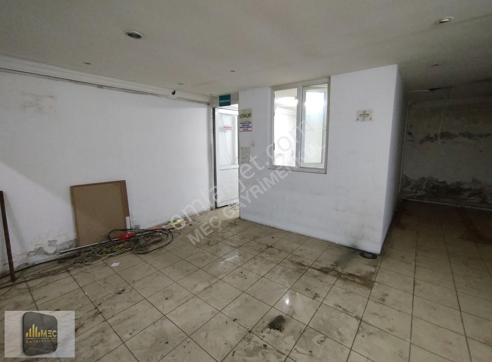Aydın Nazilli Hürriyet Caddesi Üzeri 700 M² 3 Katlı Dükkan - Görsel 8