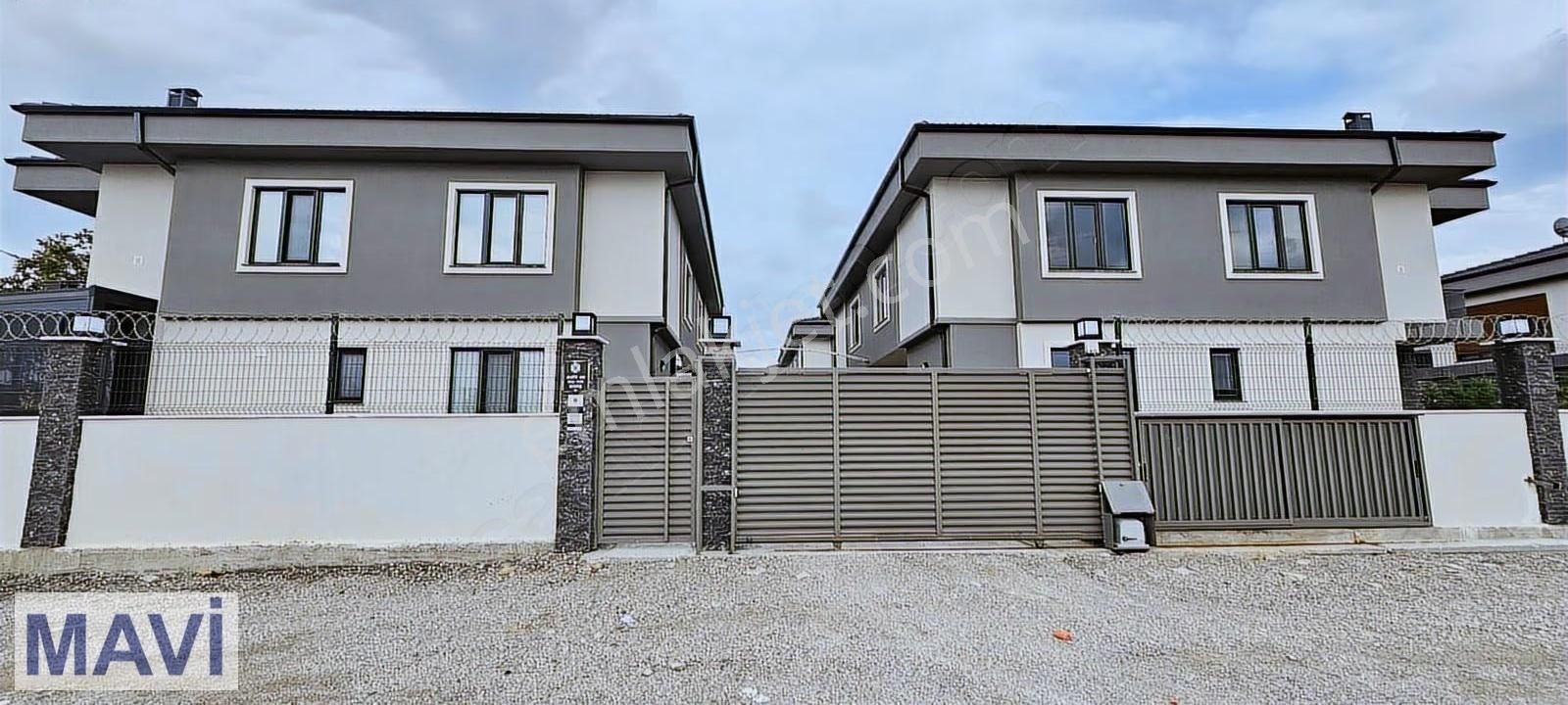 Remax Mavi'den 5+1 Akıllı Sistem Kiralık Lüks Villa - Görsel 23