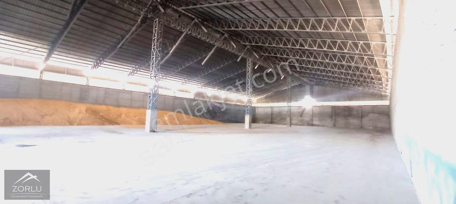 Zorlu Gayrimenkul'den Ceyhan'da 4000m2 Yıllık Kiralık Depolama - Görsel 17