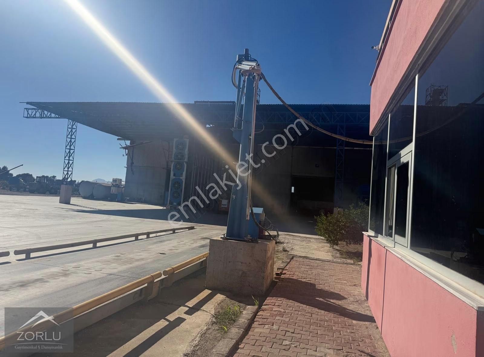 Zorlu Gayrimenkul'den Ceyhan'da 4000m2 Yıllık Kiralık Depolama - Görsel 18