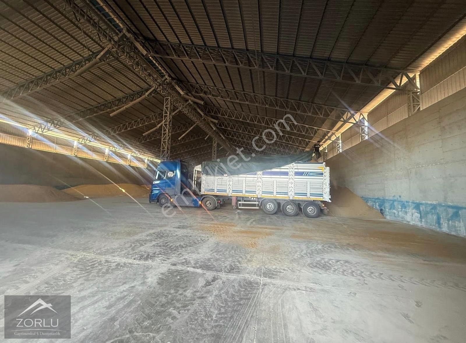 Zorlu Gayrimenkul'den Ceyhan'da 4000m2 Yıllık Kiralık Depolama - Görsel 10