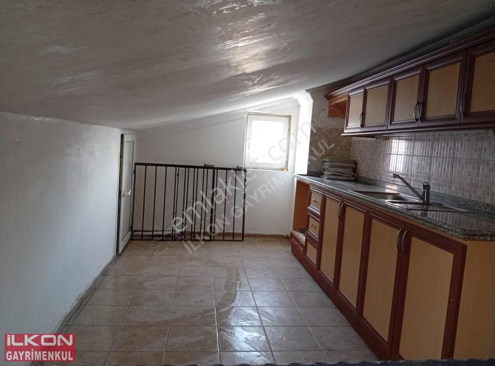 İlkon'dan Foça'da Havuzlu Sitede Satılık 3+1 Çatı Dubleks Daire - Görsel 18
